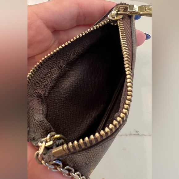 Authentic Louis Vuitton Key Pouch - Picture 5 of 7